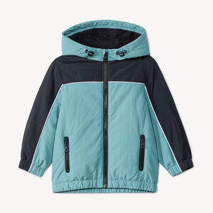 Αντιανεμικό υφασμάτινο με κουκούλα και εφέ colorblock για αγόρι 