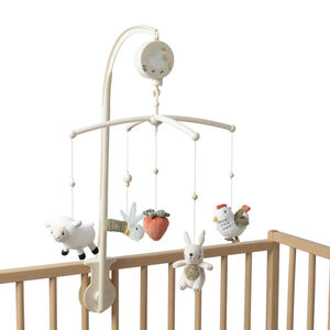 Μουσικό κινητό La Vie à la Ferme με ήρεμη μελωδία και μαλακά peluches από τη φάρμα 
